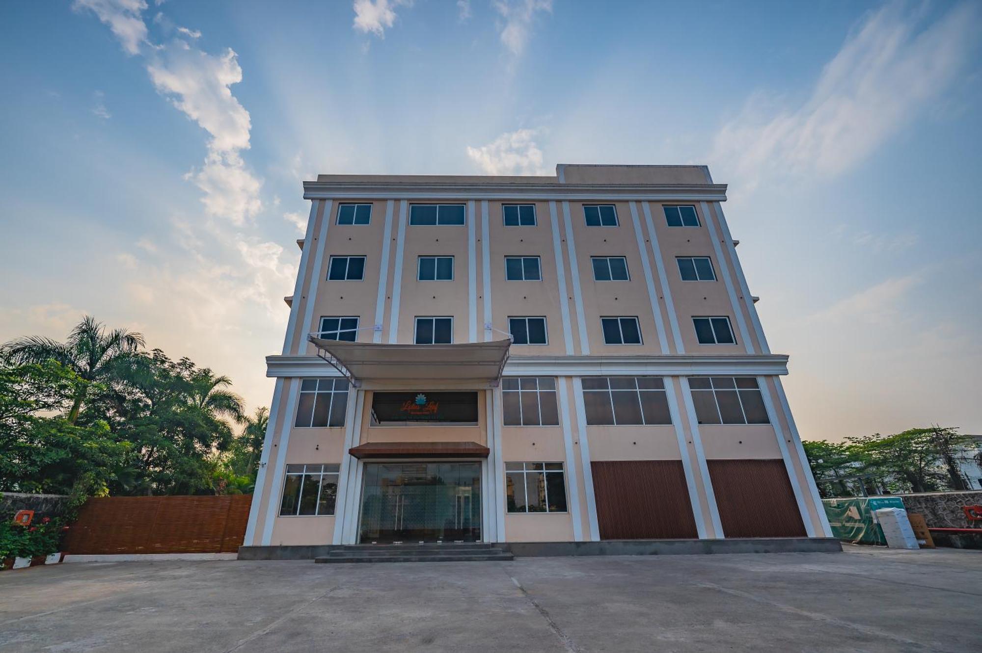 Lotus Leaf Hotel Pali  Buitenkant foto